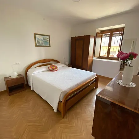 Apartment Casa Ermy Vercana